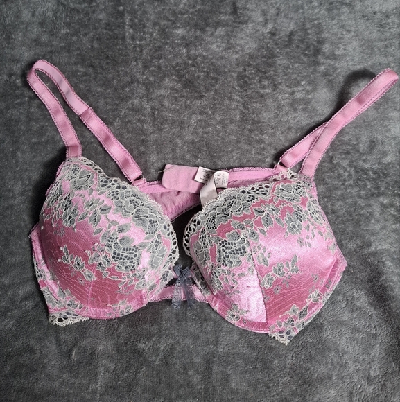 Victoria's Secret Pink Lace Bra Size 34B - Picture 1 of 6